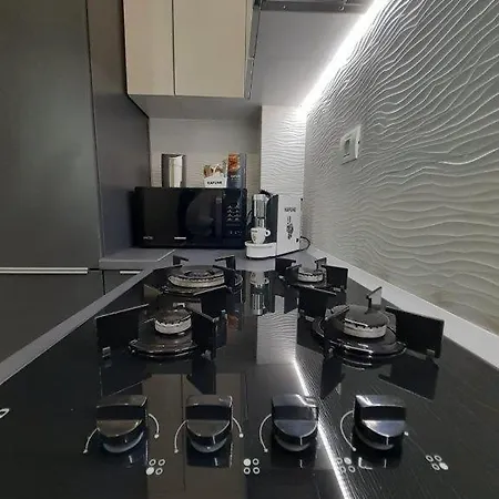 Ma-luma Luxury דירה Năvodari